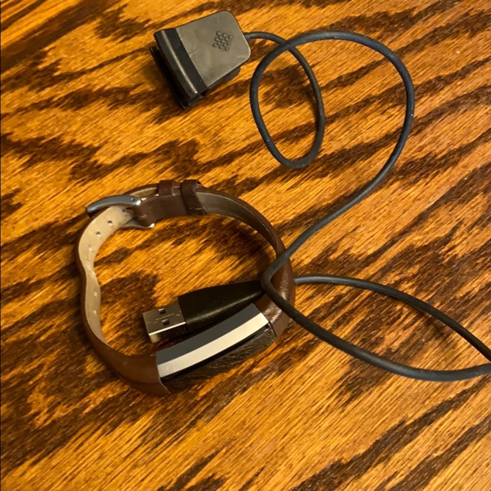 Fitbit Alta & 20+ Bands!